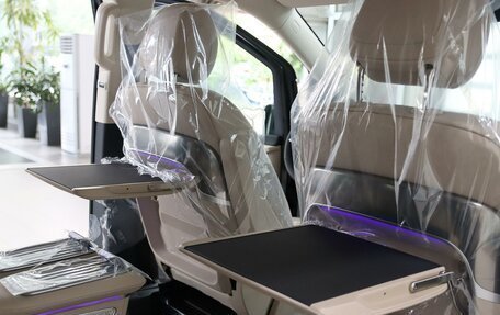Mercedes-Benz V-Класс, 2026 год, 14 000 000 рублей, 17 фотография