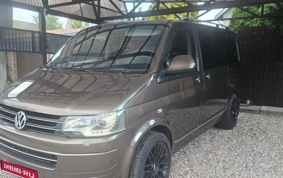 Volkswagen Multivan T5, 2012 год, 1 970 000 рублей, 1 фотография