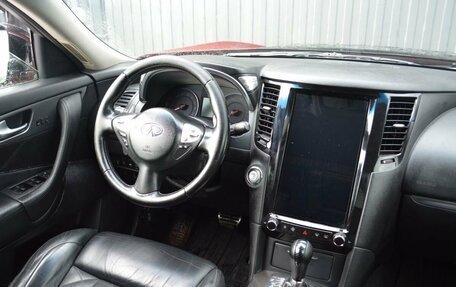 Infiniti FX II, 2011 год, 3 049 888 рублей, 12 фотография