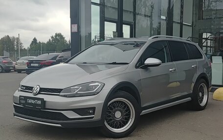 Volkswagen Golf VII, 2017 год, 1 899 000 рублей, 1 фотография