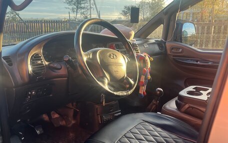 Hyundai H-1 II рестайлинг, 2007 год, 570 000 рублей, 15 фотография