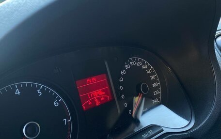 Volkswagen Polo VI (EU Market), 2012 год, 900 000 рублей, 11 фотография