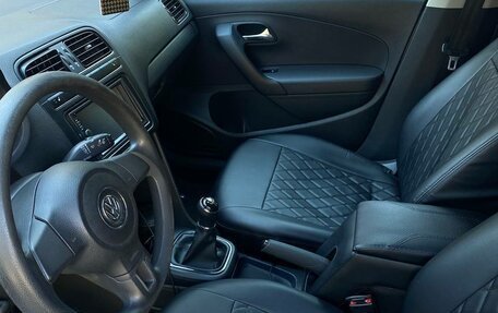 Volkswagen Polo VI (EU Market), 2012 год, 900 000 рублей, 5 фотография