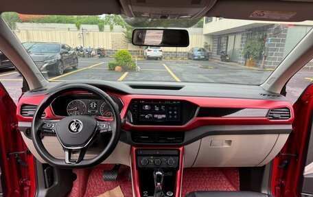 Volkswagen T-Cross I, 2022 год, 1 160 000 рублей, 14 фотография