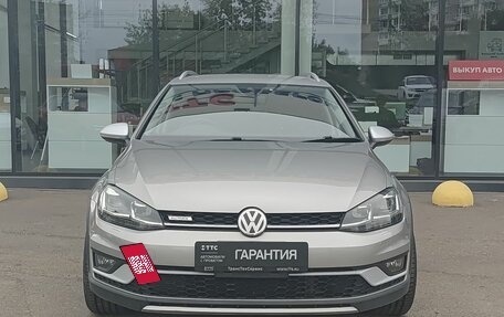 Volkswagen Golf VII, 2017 год, 1 899 000 рублей, 2 фотография