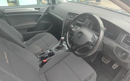 Volkswagen Golf VII, 2017 год, 1 899 000 рублей, 20 фотография