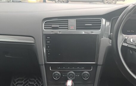 Volkswagen Golf VII, 2017 год, 1 899 000 рублей, 18 фотография
