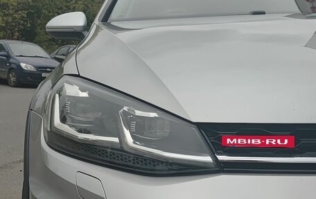 Volkswagen Golf VII, 2017 год, 1 899 000 рублей, 21 фотография
