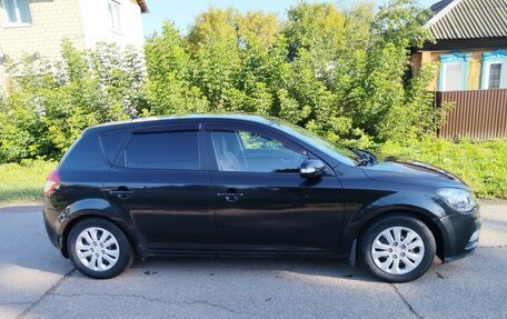 KIA cee'd I рестайлинг, 2010 год, 730 000 рублей, 2 фотография