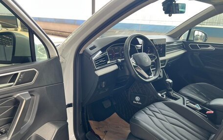 Volkswagen Tiguan II, 2022 год, 1 840 000 рублей, 4 фотография