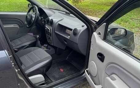 Renault Logan I, 2007 год, 300 000 рублей, 2 фотография