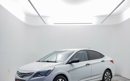 Hyundai Solaris II рестайлинг, 2015 год, 985 000 рублей, 1 фотография