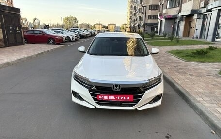 Honda Accord IX рестайлинг, 2021 год, 3 000 000 рублей, 2 фотография