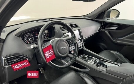 Jaguar F-Pace, 2019 год, 3 550 000 рублей, 10 фотография