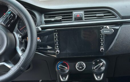 KIA Rio IV, 2019 год, 1 000 000 рублей, 4 фотография