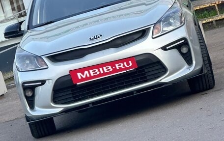KIA Rio IV, 2019 год, 1 000 000 рублей, 2 фотография