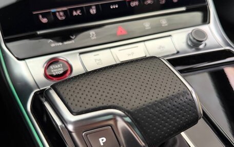 Audi RS 6, 2021 год, 14 500 000 рублей, 16 фотография