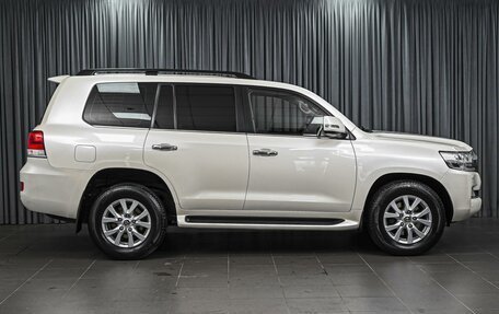 Toyota Land Cruiser 200, 2016 год, 5 649 111 рублей, 5 фотография