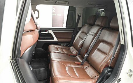 Toyota Land Cruiser 200, 2016 год, 5 649 111 рублей, 9 фотография