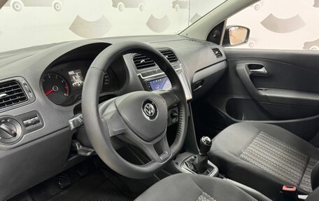 Volkswagen Polo VI (EU Market), 2015 год, 1 020 000 рублей, 9 фотография