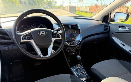 Hyundai Solaris II рестайлинг, 2012 год, 777 000 рублей, 4 фотография