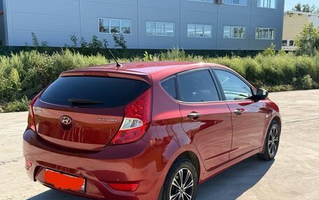 Hyundai Solaris II рестайлинг, 2012 год, 777 000 рублей, 3 фотография