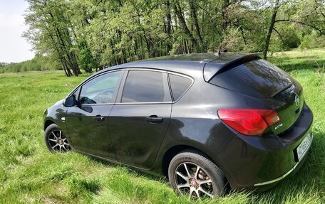 Opel Astra J, 2013 год, 595 000 рублей, 9 фотография