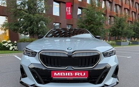 BMW 5 серия, 2024 год, 7 850 000 рублей, 5 фотография