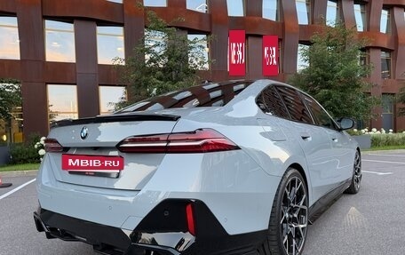 BMW 5 серия, 2024 год, 7 850 000 рублей, 13 фотография