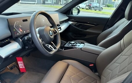 BMW 5 серия, 2024 год, 7 850 000 рублей, 24 фотография