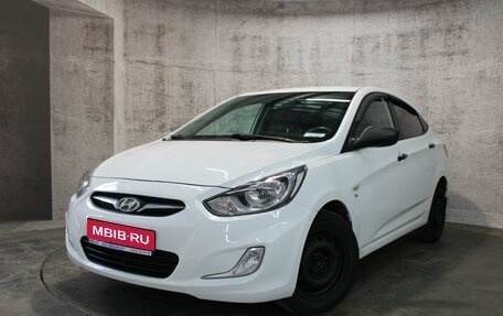 Hyundai Solaris II рестайлинг, 2013 год, 786 000 рублей, 1 фотография
