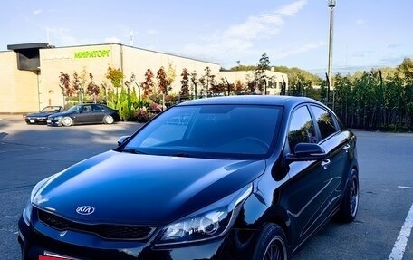 KIA Rio IV, 2017 год, 1 400 000 рублей, 2 фотография