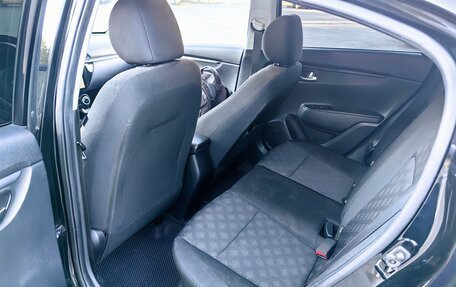 KIA Rio IV, 2017 год, 1 400 000 рублей, 24 фотография
