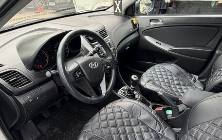 Hyundai Solaris II рестайлинг, 2014 год, 700 000 рублей, 9 фотография