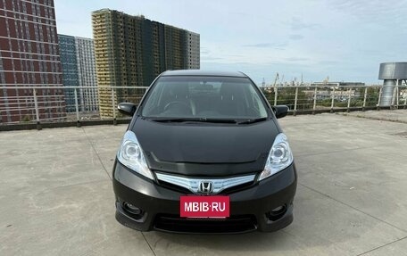 Honda Fit Shuttle I рестайлинг, 2013 год, 870 000 рублей, 3 фотография