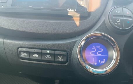 Honda Fit Shuttle I рестайлинг, 2013 год, 870 000 рублей, 19 фотография
