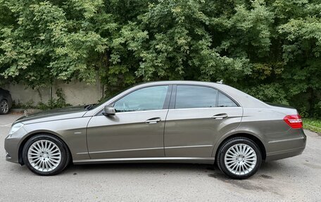 Mercedes-Benz E-Класс, 2012 год, 1 900 000 рублей, 8 фотография