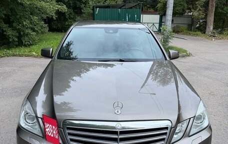 Mercedes-Benz E-Класс, 2012 год, 1 900 000 рублей, 10 фотография
