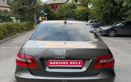 Mercedes-Benz E-Класс, 2012 год, 1 900 000 рублей, 5 фотография