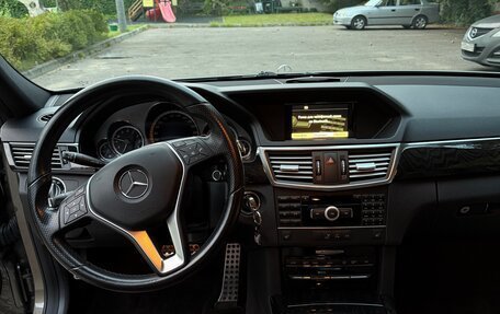 Mercedes-Benz E-Класс, 2012 год, 1 900 000 рублей, 19 фотография