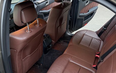 Mercedes-Benz E-Класс, 2012 год, 1 900 000 рублей, 15 фотография