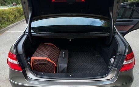 Mercedes-Benz E-Класс, 2012 год, 1 900 000 рублей, 20 фотография