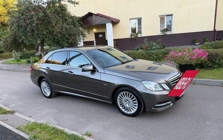 Mercedes-Benz E-Класс, 2012 год, 1 900 000 рублей, 26 фотография