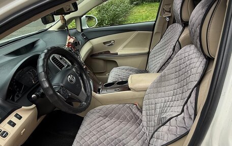 Toyota Venza I, 2013 год, 1 370 000 рублей, 10 фотография
