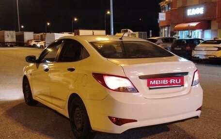 Hyundai Solaris II рестайлинг, 2016 год, 430 000 рублей, 3 фотография