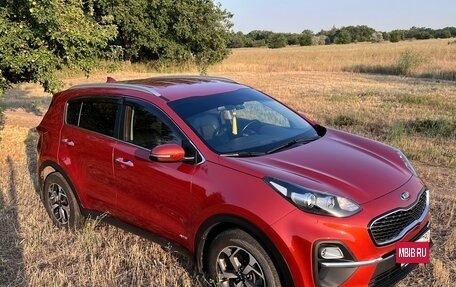 KIA Sportage IV рестайлинг, 2021 год, 1 990 000 рублей, 2 фотография