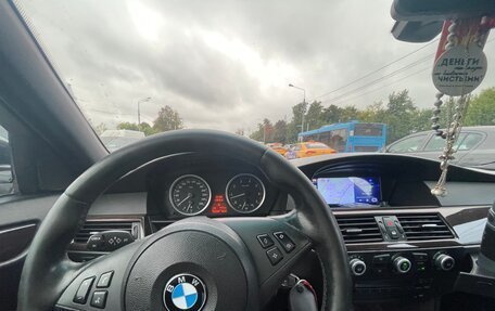 BMW 5 серия, 2004 год, 1 450 000 рублей, 3 фотография