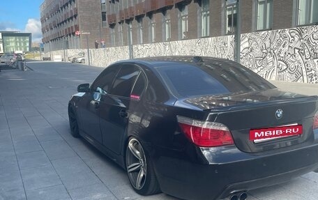 BMW 5 серия, 2004 год, 1 450 000 рублей, 6 фотография