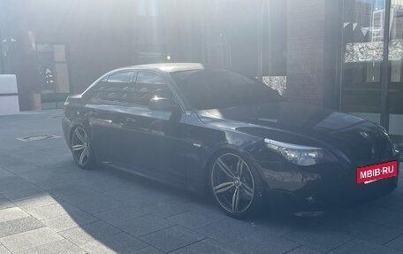 BMW 5 серия, 2004 год, 1 450 000 рублей, 7 фотография