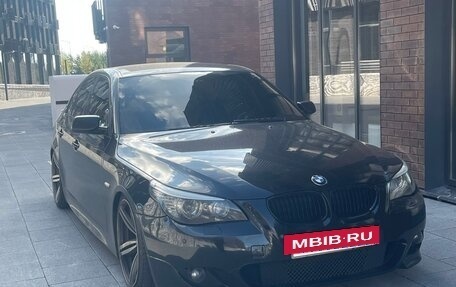 BMW 5 серия, 2004 год, 1 450 000 рублей, 8 фотография
